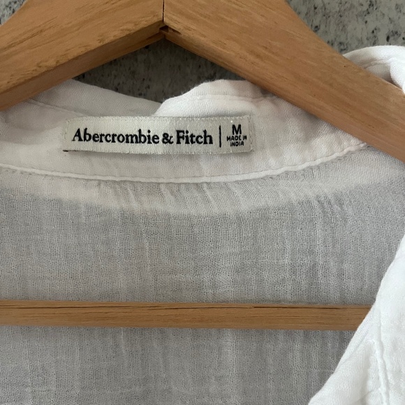 Abercrombie & Fitch - Long-Sleeve Oversized Tie-Front Gauzy Shirt - Size M - Picture 3 of 5